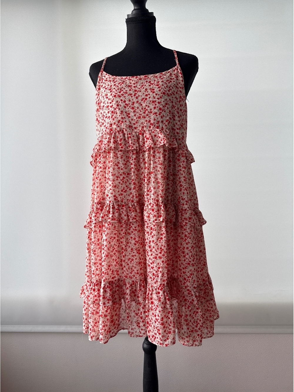 NWT Hem & Thread Floral Ruffle Tiered Summer Dress Size M